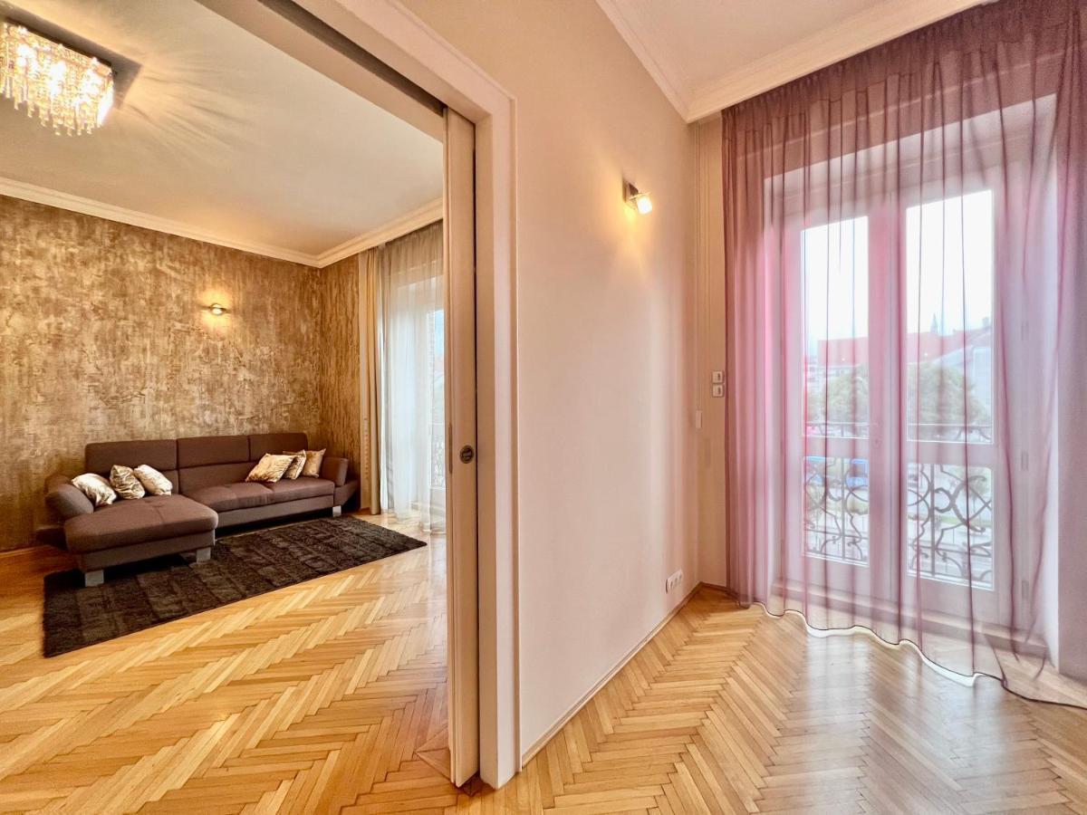 Exclusive Colourful Flat In The City Budapeste Exterior foto