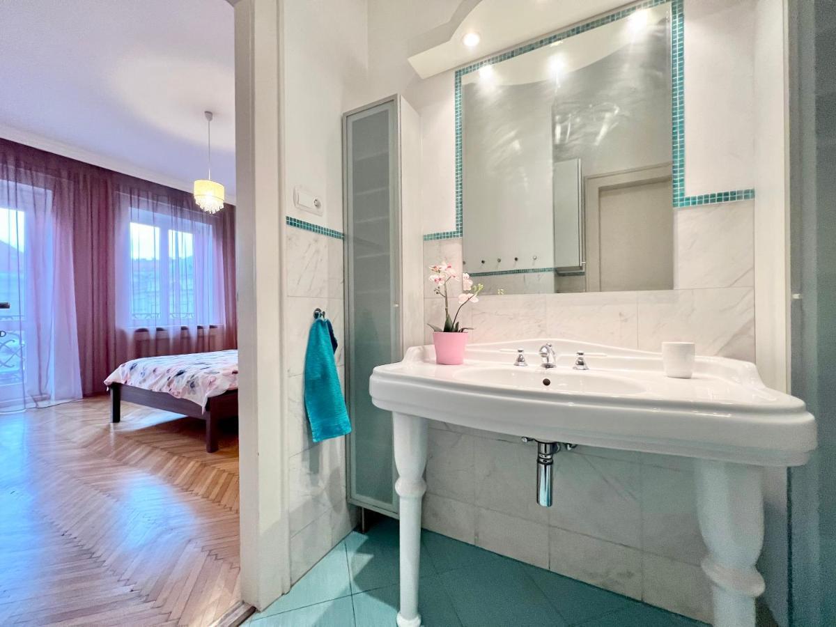 Exclusive Colourful Flat In The City Budapeste Exterior foto