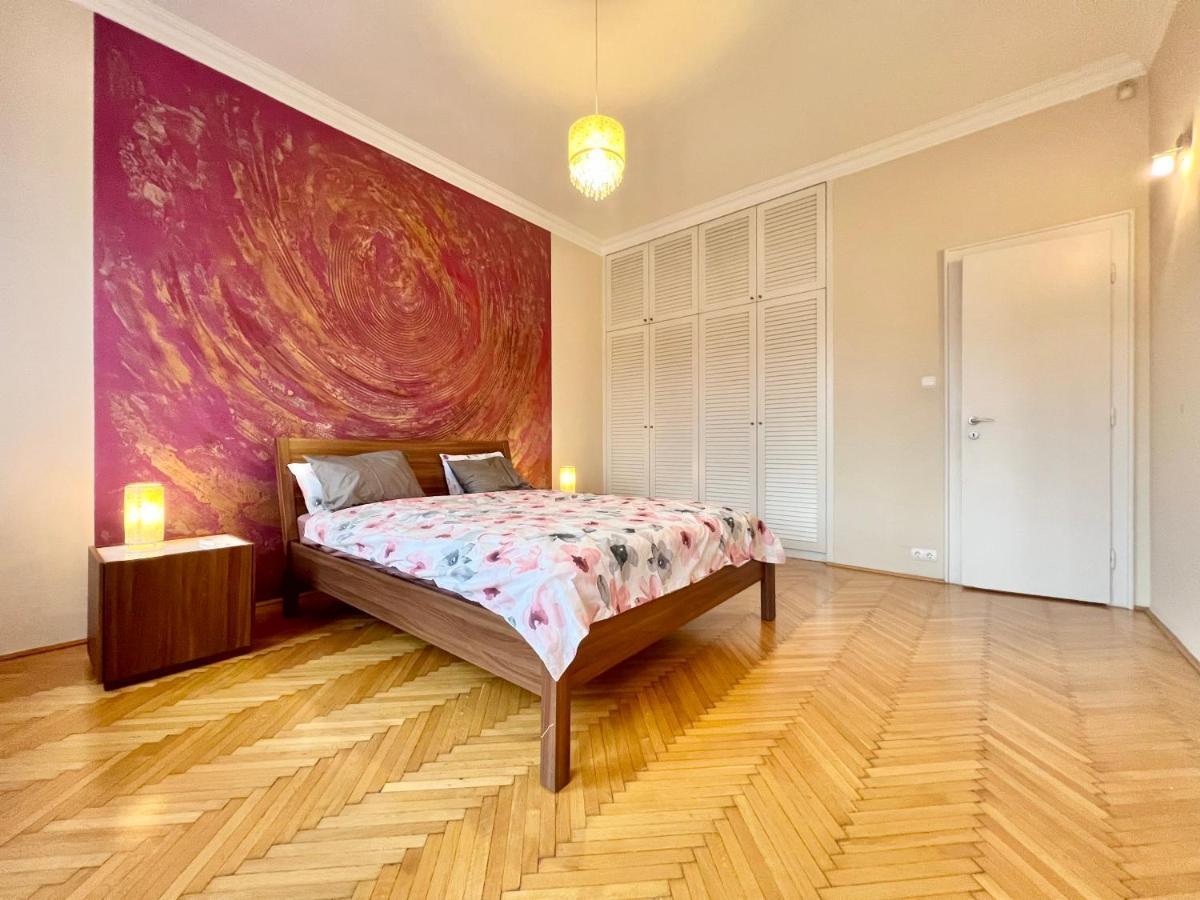 Exclusive Colourful Flat In The City Budapeste Exterior foto